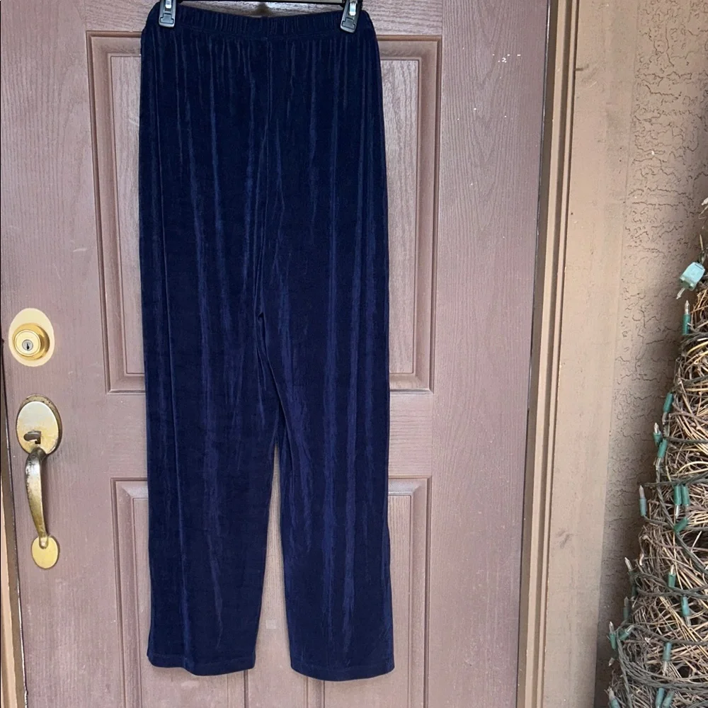 Vikki Vi chic wide